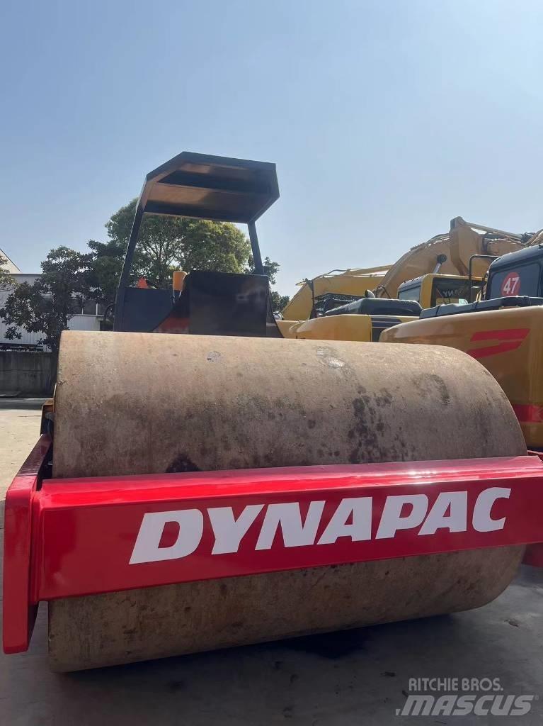 Dynapac CA 251 D مداحل أحادية الأسطوانة