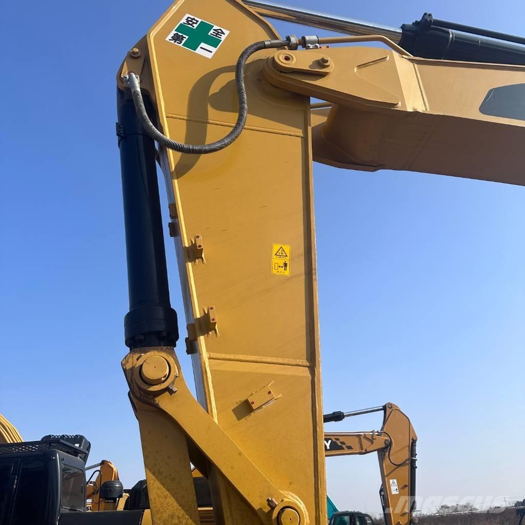 CAT 336 D حفارات زحافة