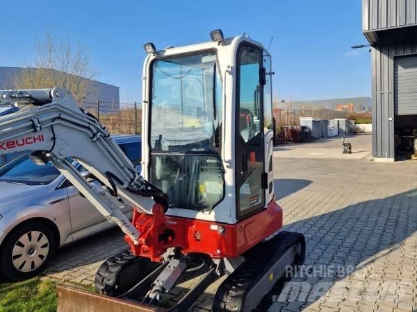 Takeuchi TB 325 RA حفارات صغيرة أقل من 7 طن (حفارات صغيرة)