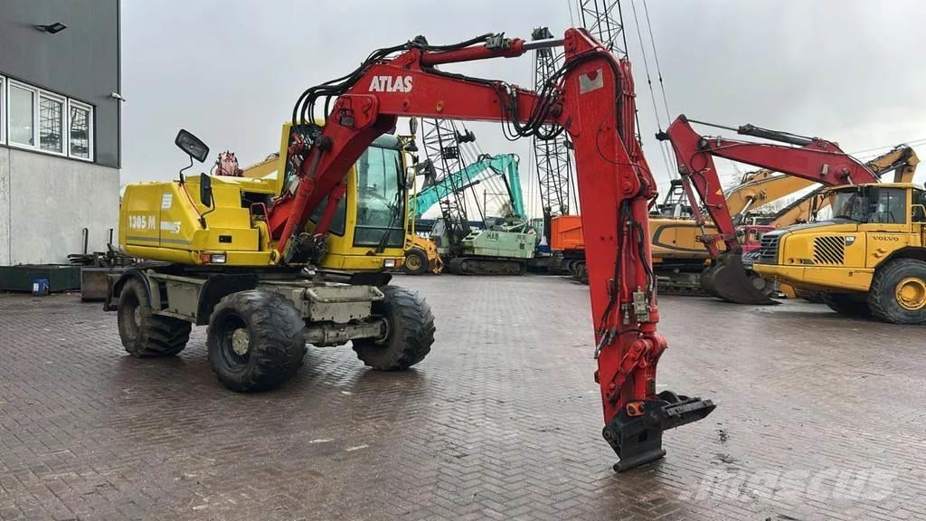 Atlas 1305 حفارات بعجل