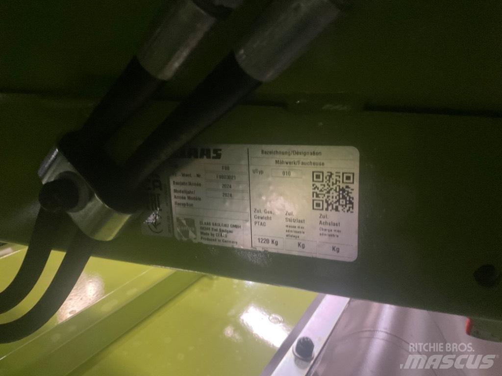 CLAAS Disco 3600 FC جزازات وأغطية المراعي