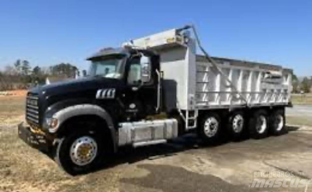Mack GU 713 شاحنات قلابة