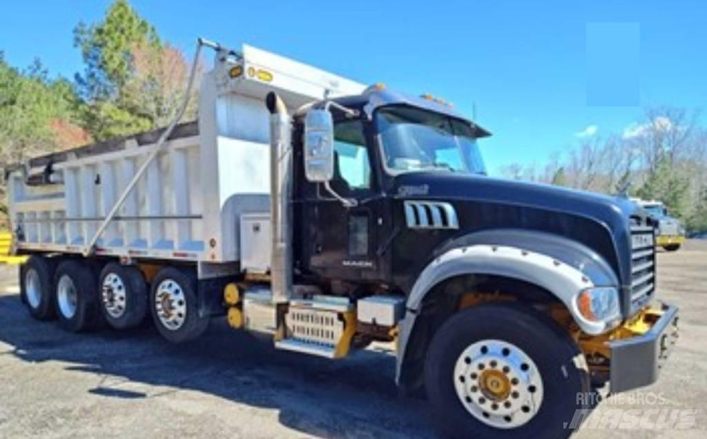 Mack GU 713 شاحنات قلابة