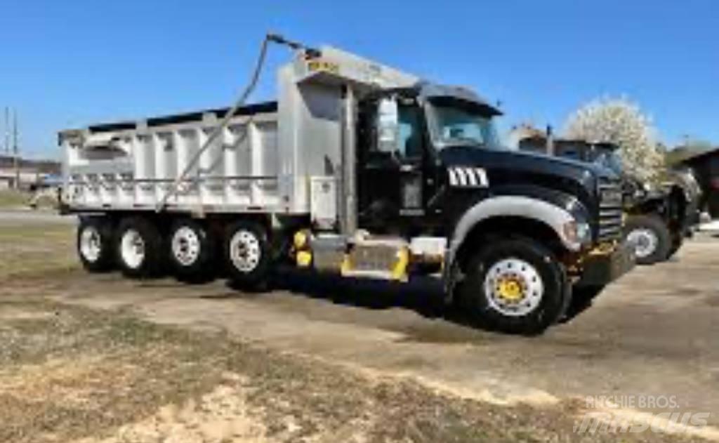 Mack GU 713 شاحنات قلابة