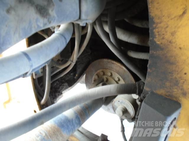 Volvo L 70 G لوادر بعجل