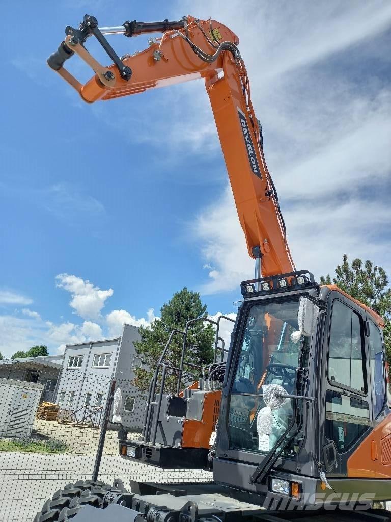 Doosan DX165WR-7K حفارات بعجل