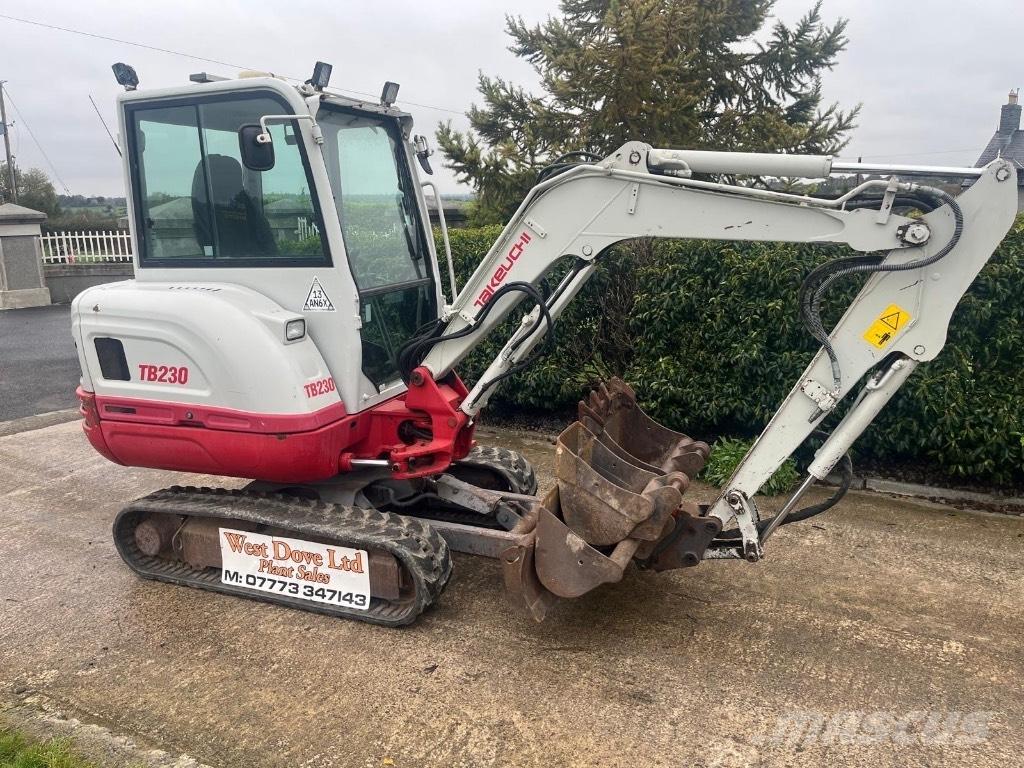 Takeuchi TB 230 حفارات صغيرة أقل من 7 طن (حفارات صغيرة)