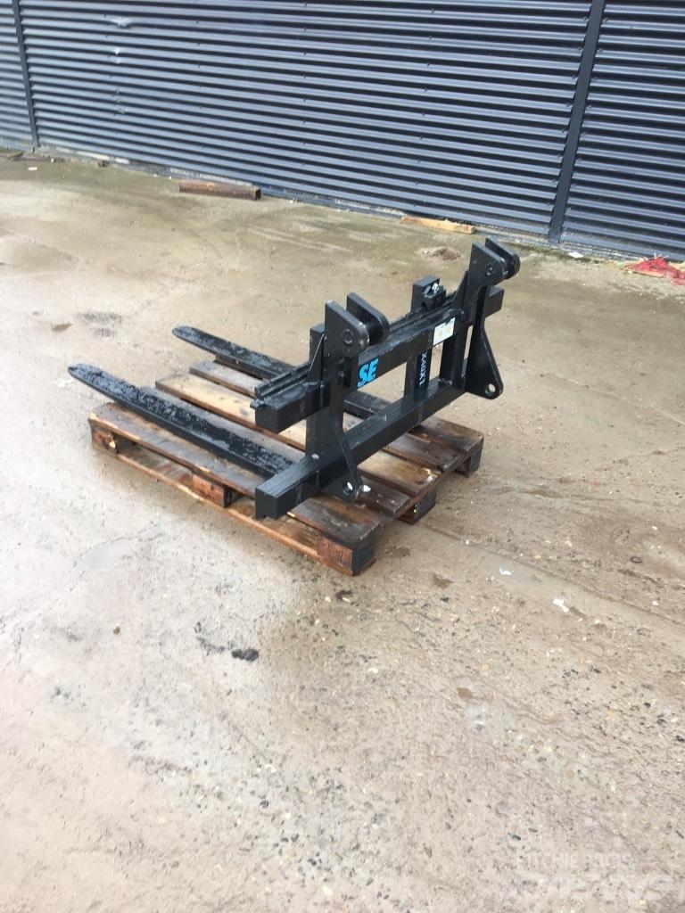  SE AB Terex TL65-80 شوكات