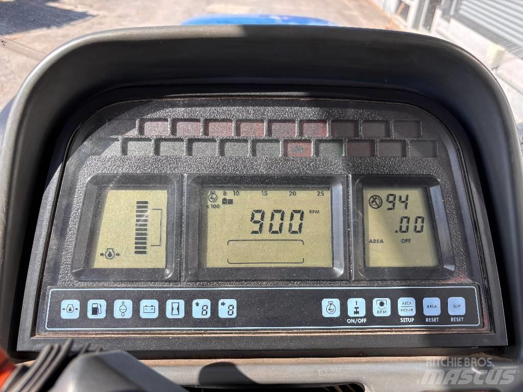 New Holland TM 190 الجرارات