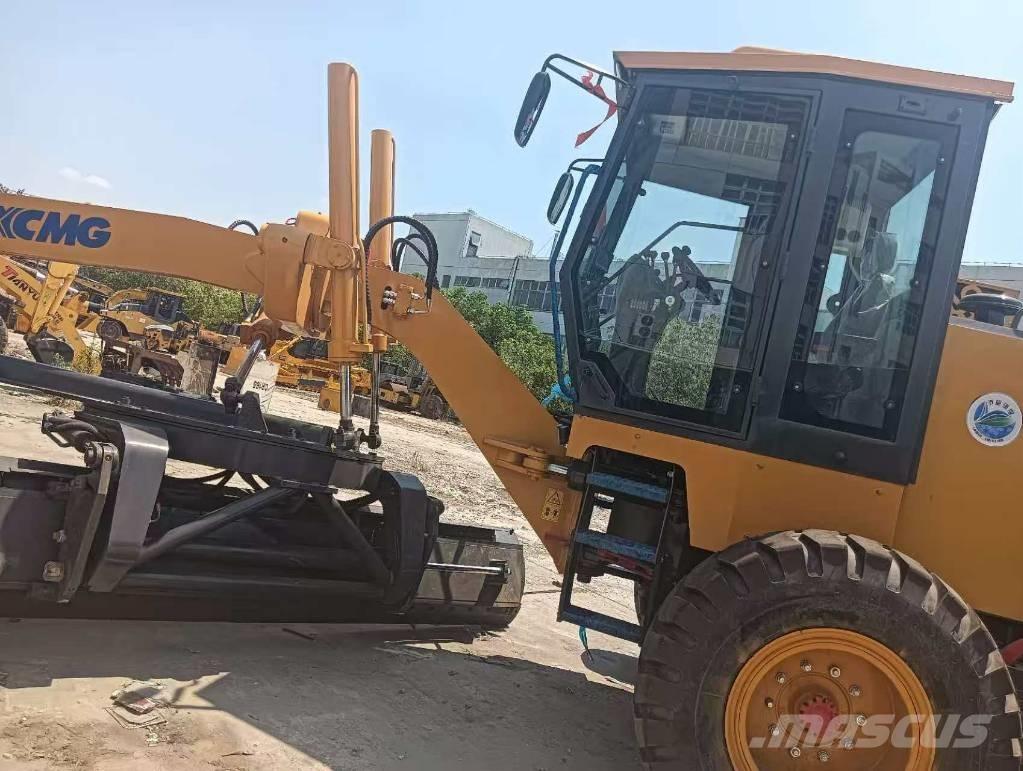 XCMG GR 1803 معدات تمهيد الطرق