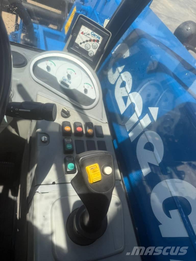 Genie GTH 2506 مناولات متداخلة