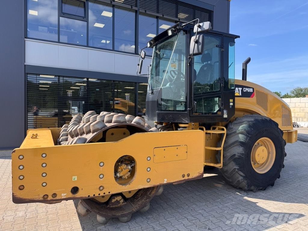 CAT CP 68 B ضاغطات التربة