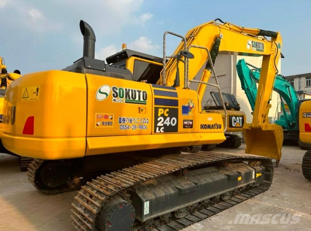 Komatsu PC 240 حفارات زحافة