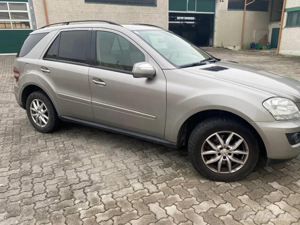Mercedes-Benz ML 320 سيارات