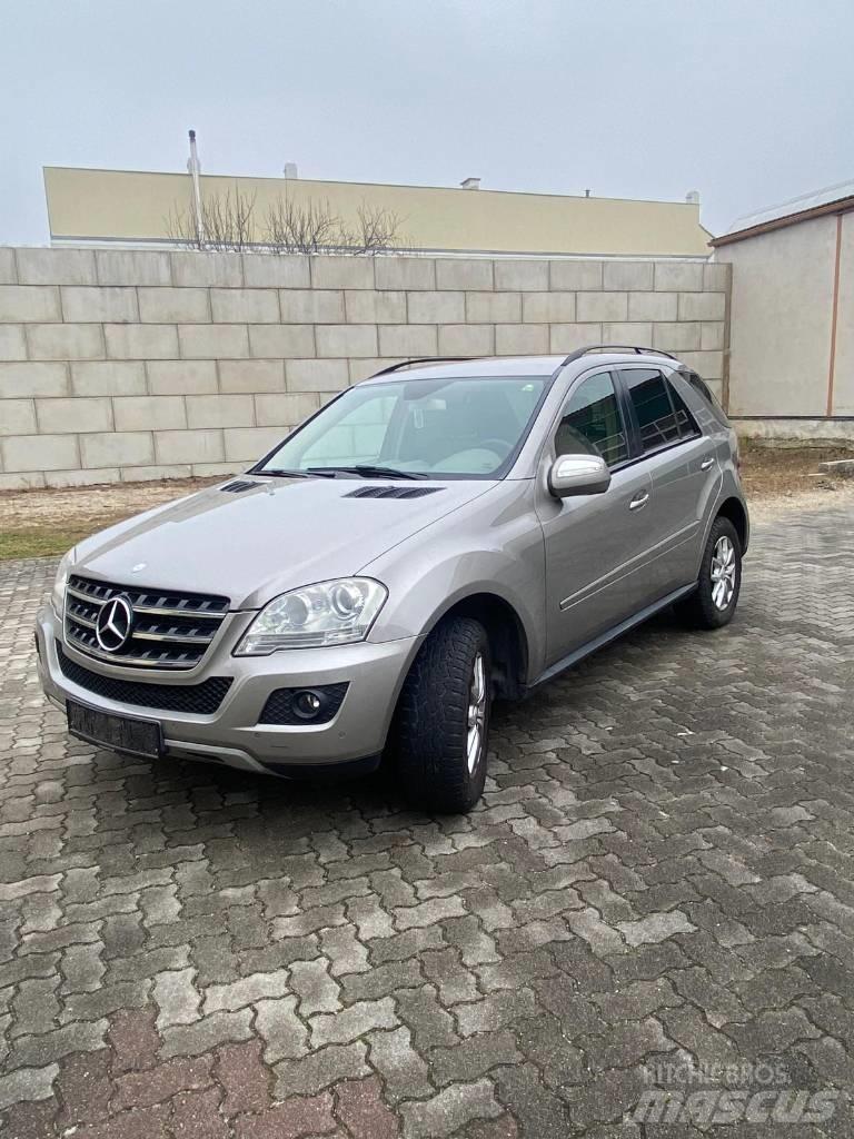 Mercedes-Benz ML 320 سيارات