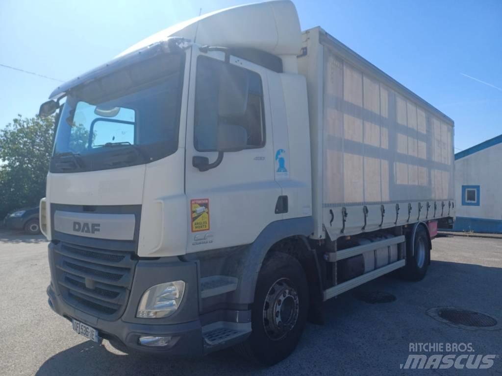 DAF CF 400 شاحنات بغطاء جانبي
