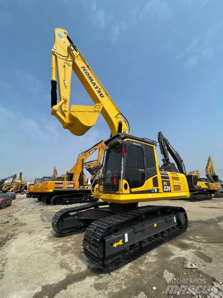 Komatsu PC 220 حفارات زحافة