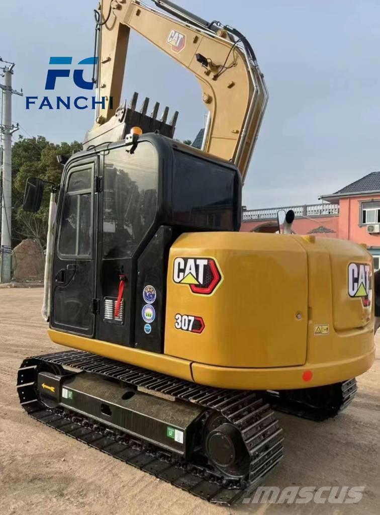CAT 307 حفارات زحافة