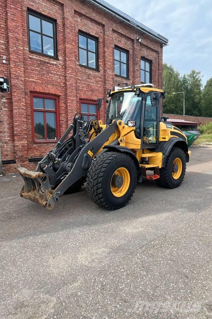 Volvo L 50 H لوادر بعجل