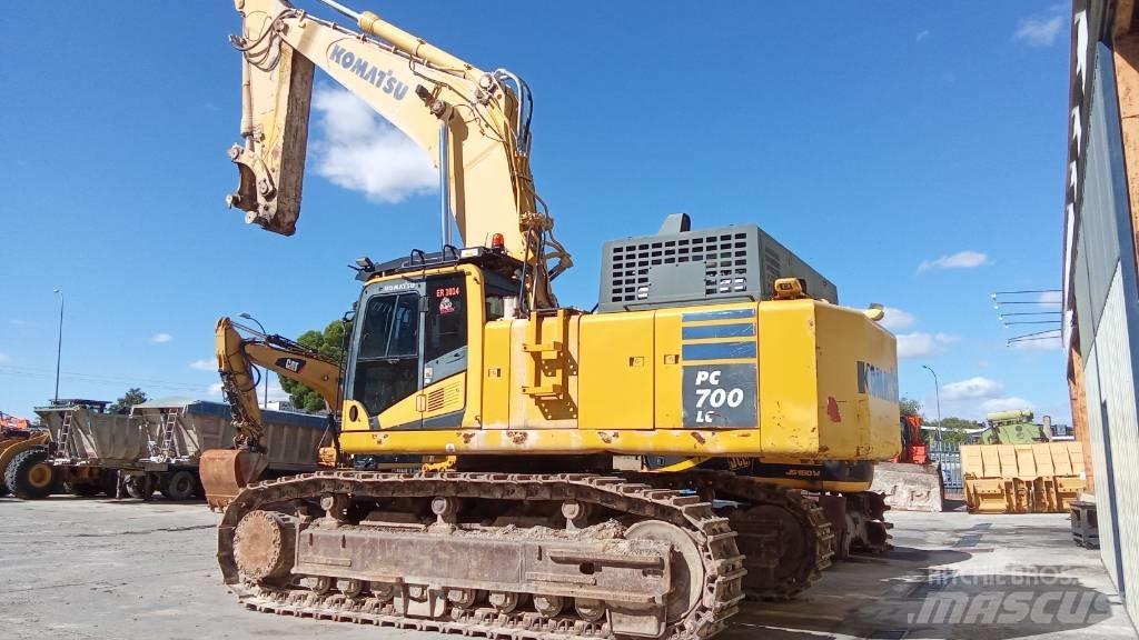 Komatsu PC700LC-11 حفارات زحافة