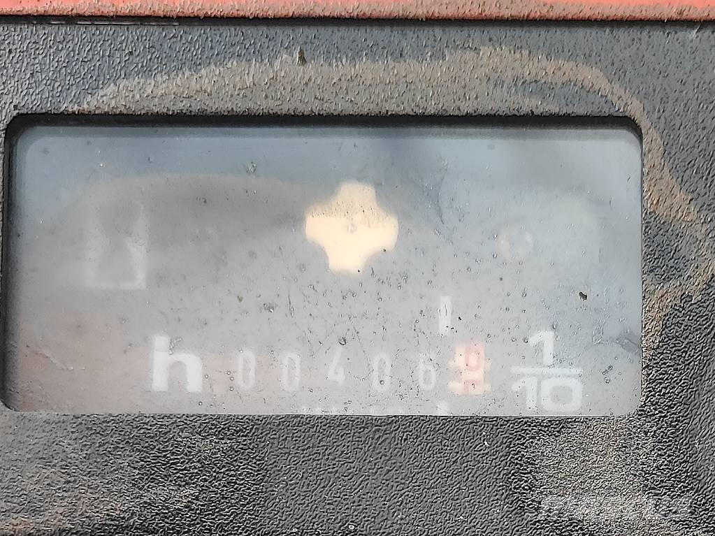 Manitou M 426 CP شاحنات الطرق الوعرة