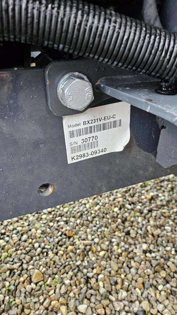 Kubota BX 231 D-C جرارات مدمجة