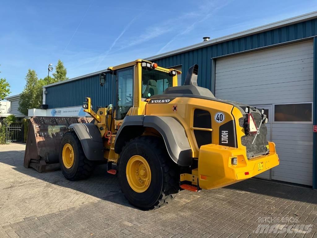 Volvo L 110 H لوادر بعجل