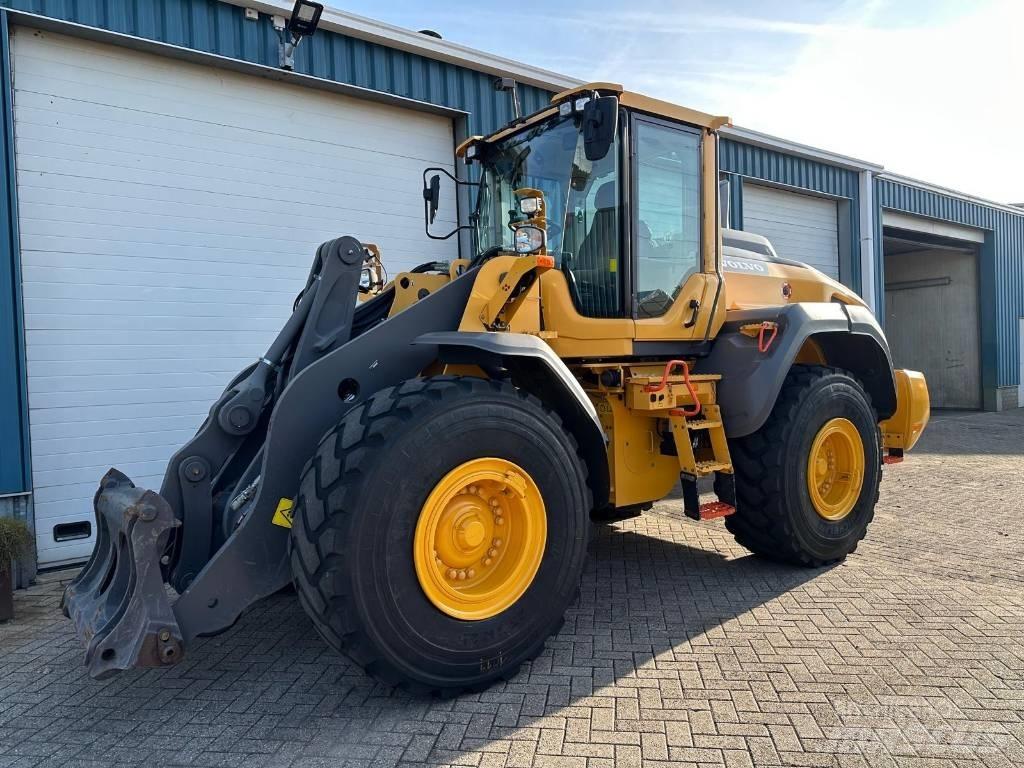 Volvo L 110 H لوادر بعجل