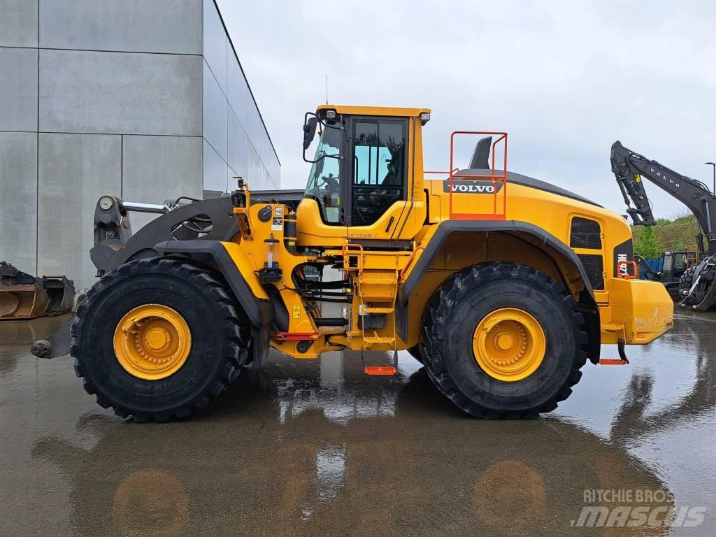 Volvo L 260 H لوادر بعجل