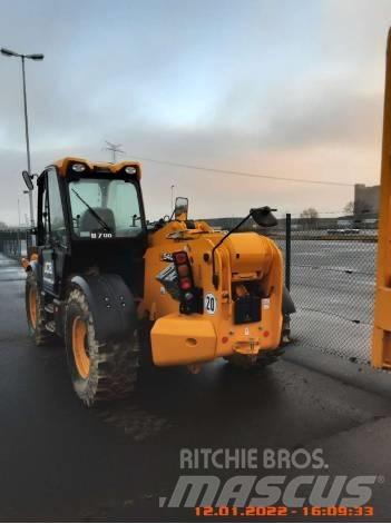 JCB 540-140 مناولات متداخلة