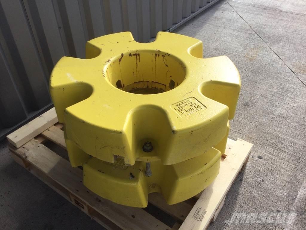 John Deere 8370R الجرارات