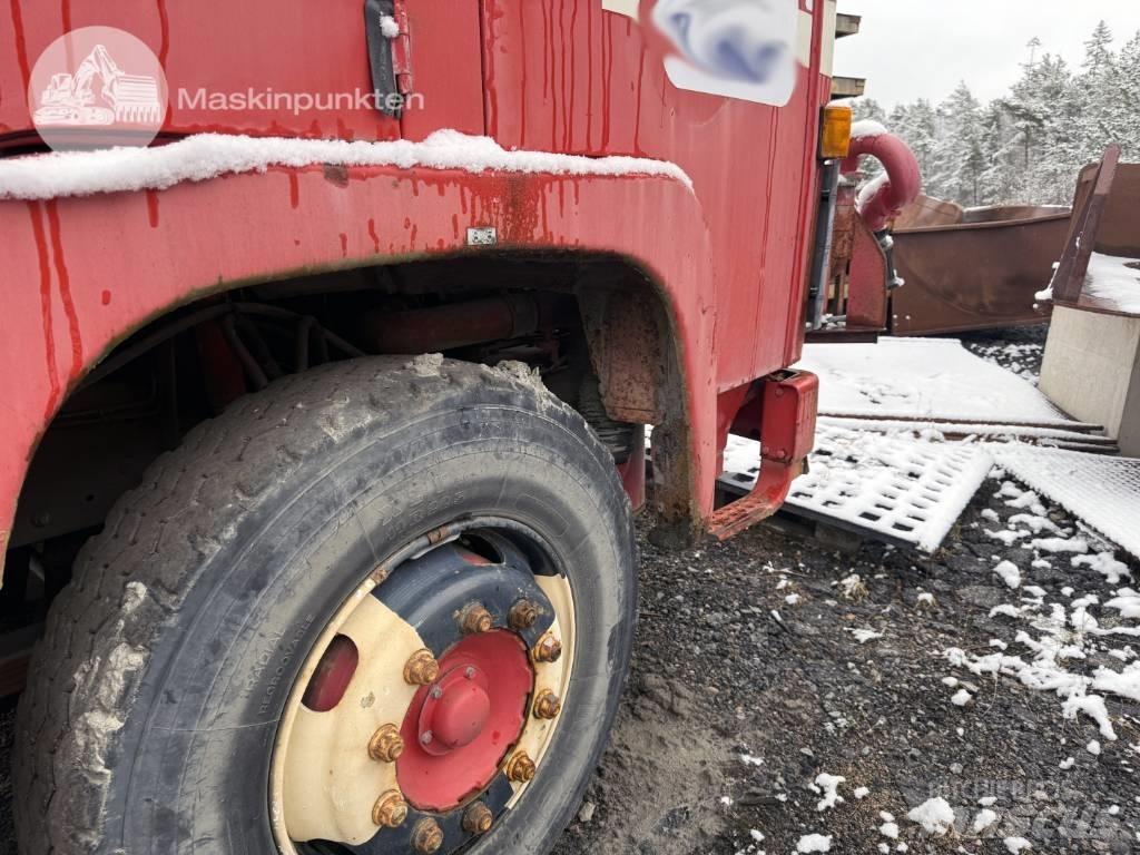 Scania LB 81 S 38 شاحنات حريق