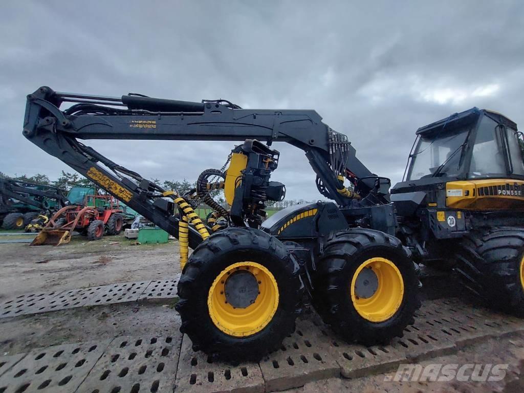 Ponsse Fox حصادات