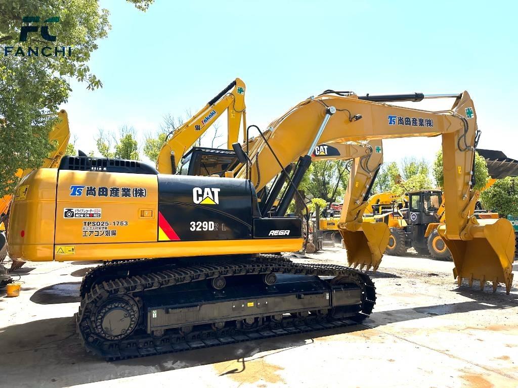 CAT 329 حفارات زحافة
