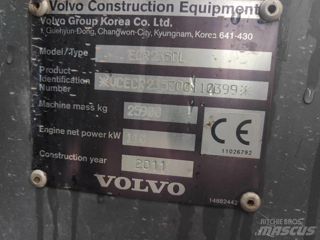 Volvo ECR 235 C L حفارات زحافة