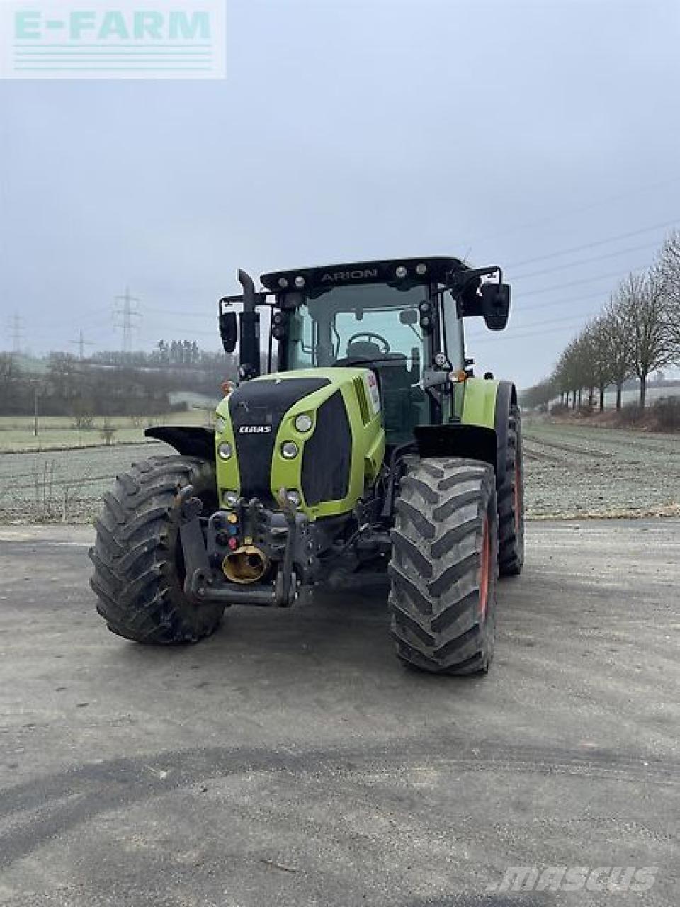 CLAAS arion 650 الجرارات