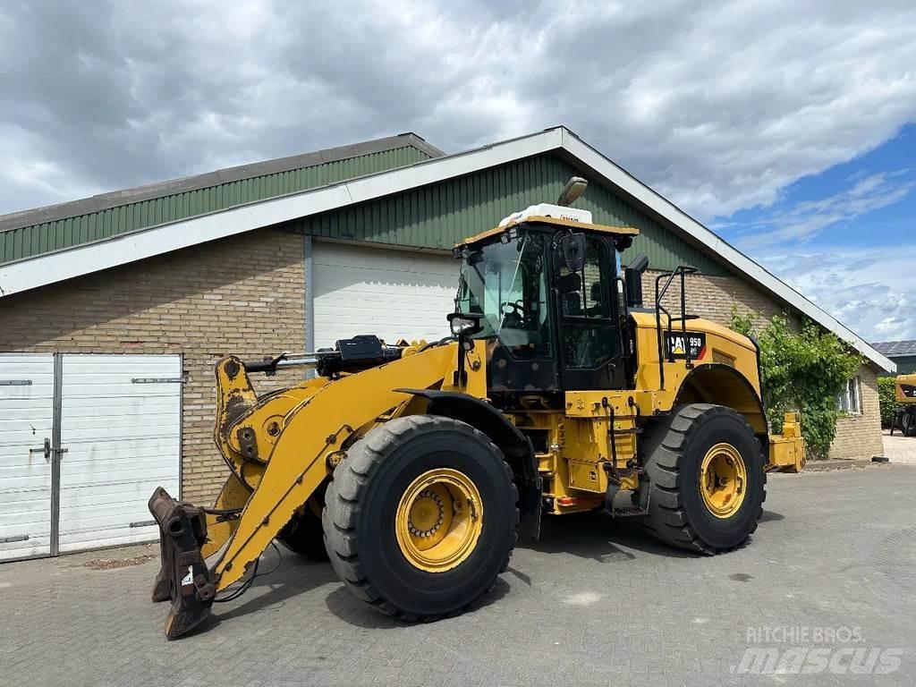 CAT 950G لوادر بعجل