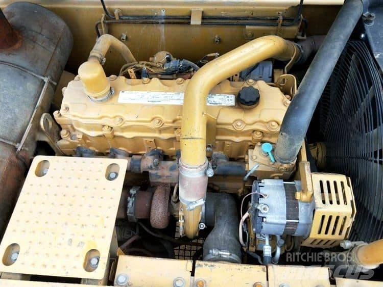 CAT 325 D L حفارات زحافة