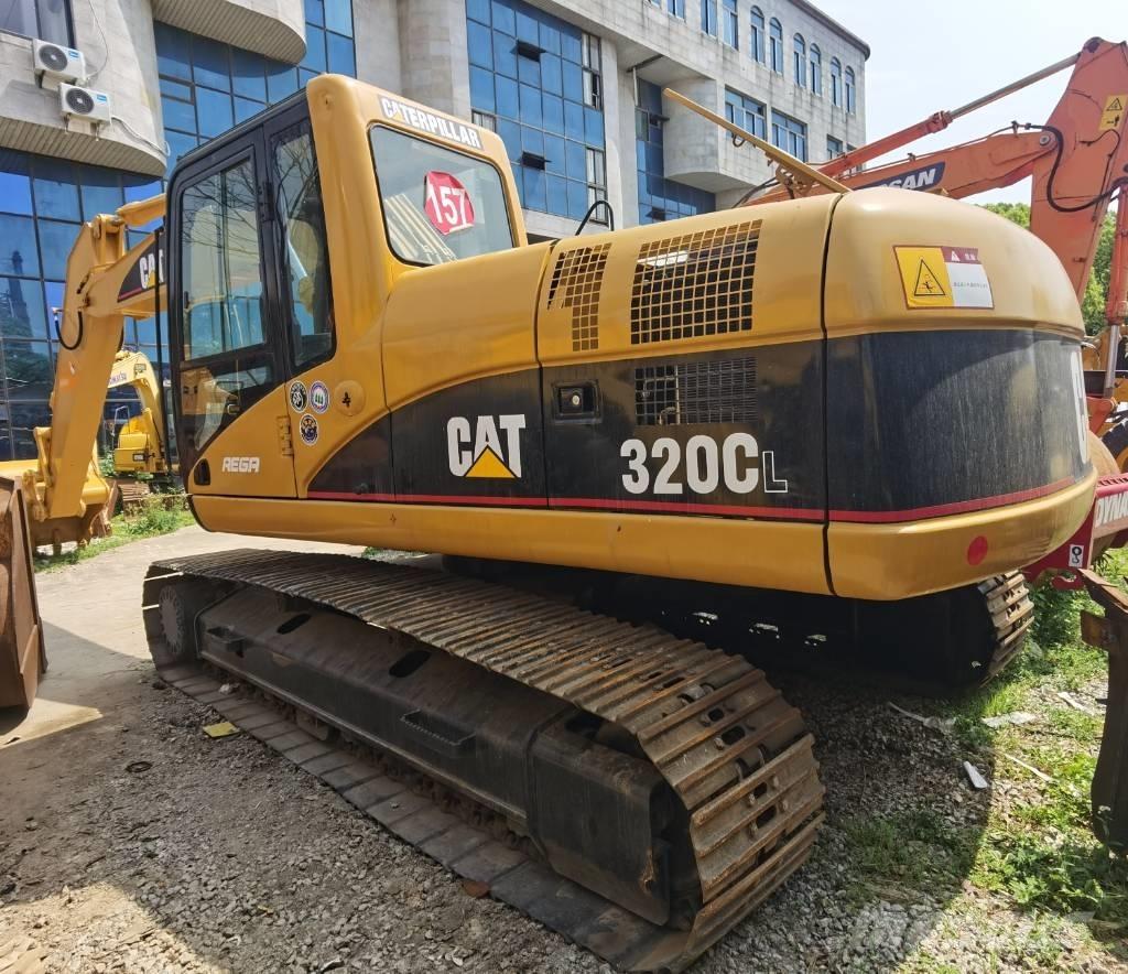 CAT 320 C L حفارات زحافة