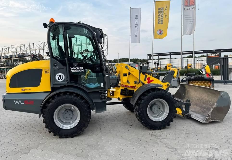 Wacker Neuson WL 52 لوادر بعجل
