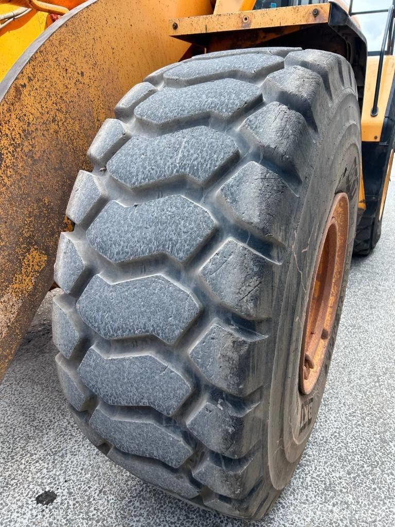 Hyundai HL 970 لوادر بعجل