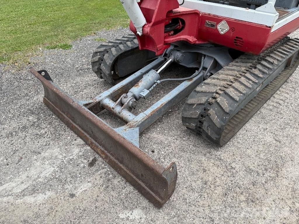 Takeuchi TB 135 حفارات صغيرة أقل من 7 طن (حفارات صغيرة)