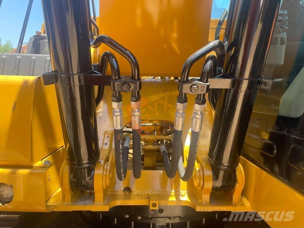 CAT 320 GC حفارات زحافة