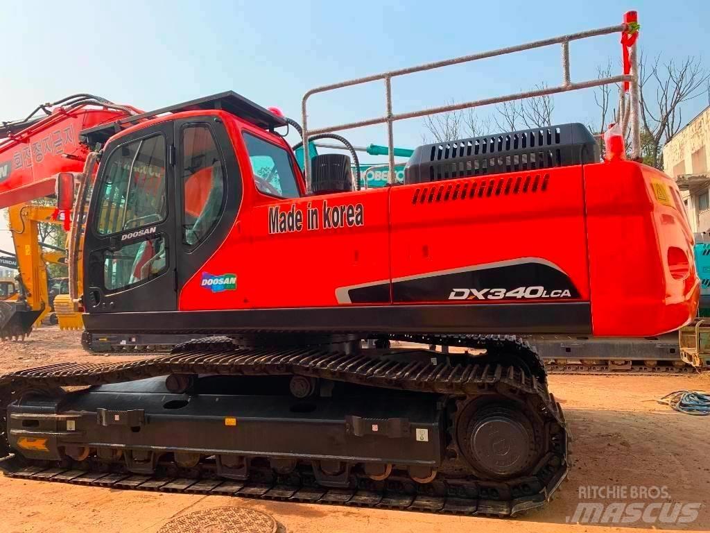 Doosan DX 340 LCA حفارات زحافة