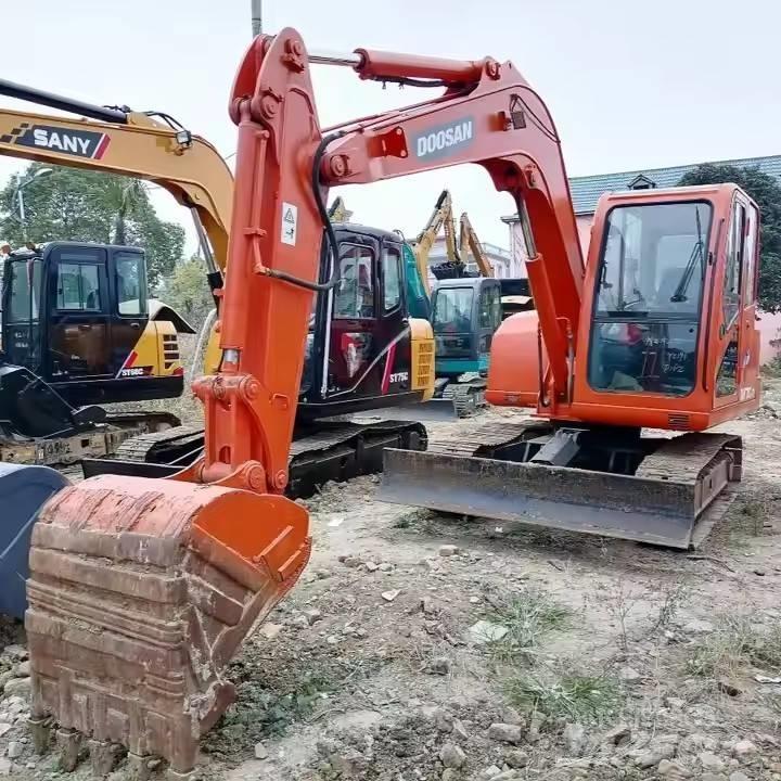 Doosan DH70-7 حفارات زحافة