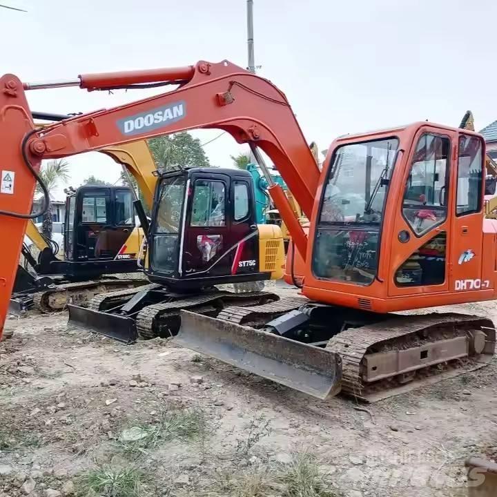 Doosan DH70-7 حفارات زحافة