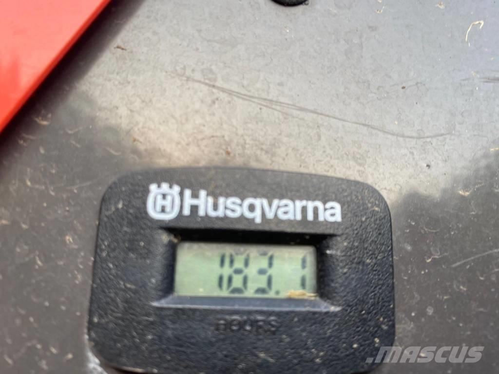 Husqvarna P 525 D ركوب الحشائش