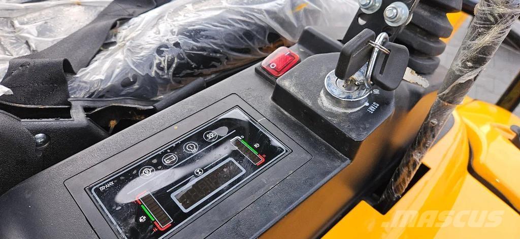 Wolf HT 18 حفارات صغيرة أقل من 7 طن (حفارات صغيرة)