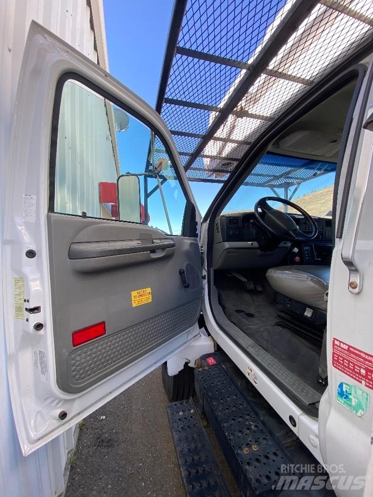 Ford F 750 SD المنصات الهوائية المثبتة على شاحنة