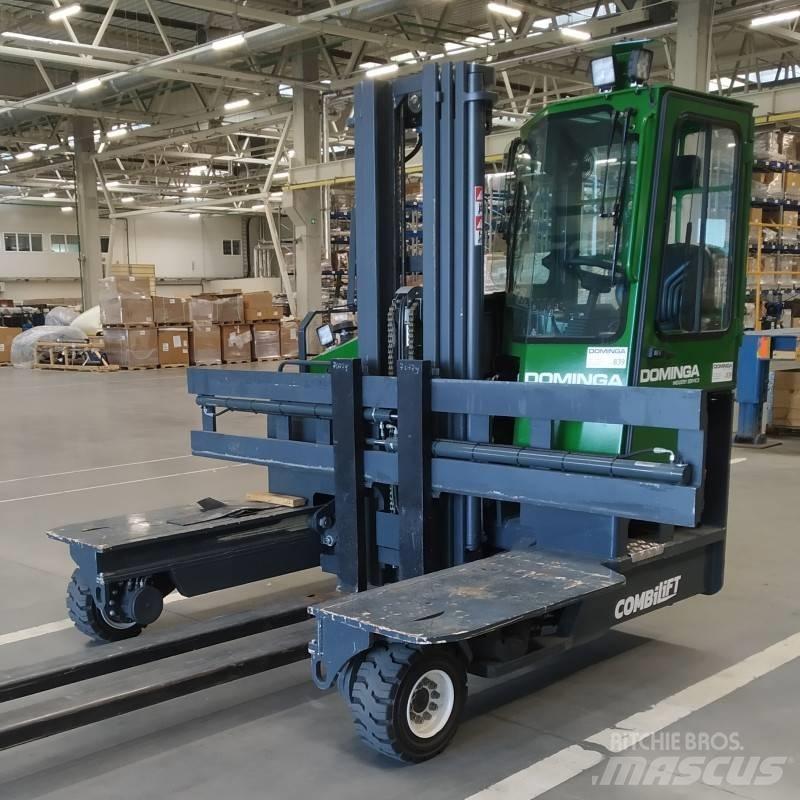Combilift C 4000 L شاحنة المناولة رباعية الاتجاهات